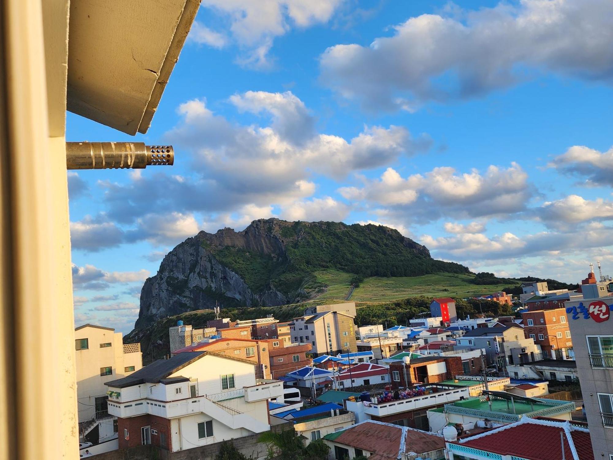 Pureun Jeju Pension Seogwipo Exterior foto